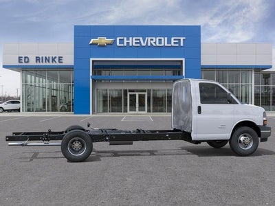 2026 Chevrolet Express Cutaway 4500 2WT
