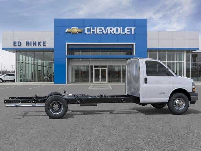 2026 Chevrolet Express Cutaway 4500 2WT
