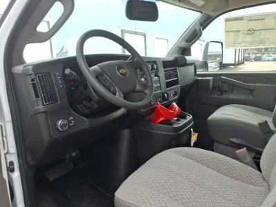 2026 Chevrolet Express Cutaway 4500 2WT