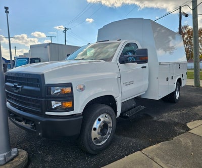 2024 Chevrolet Silverado 5500 HD Work Truck