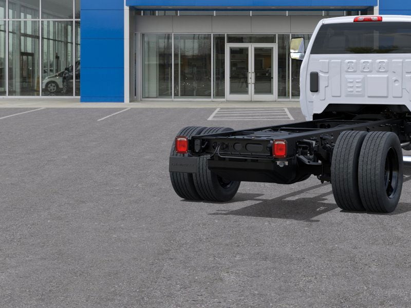 2025 Chevrolet Silverado 5500 HD Work Truck