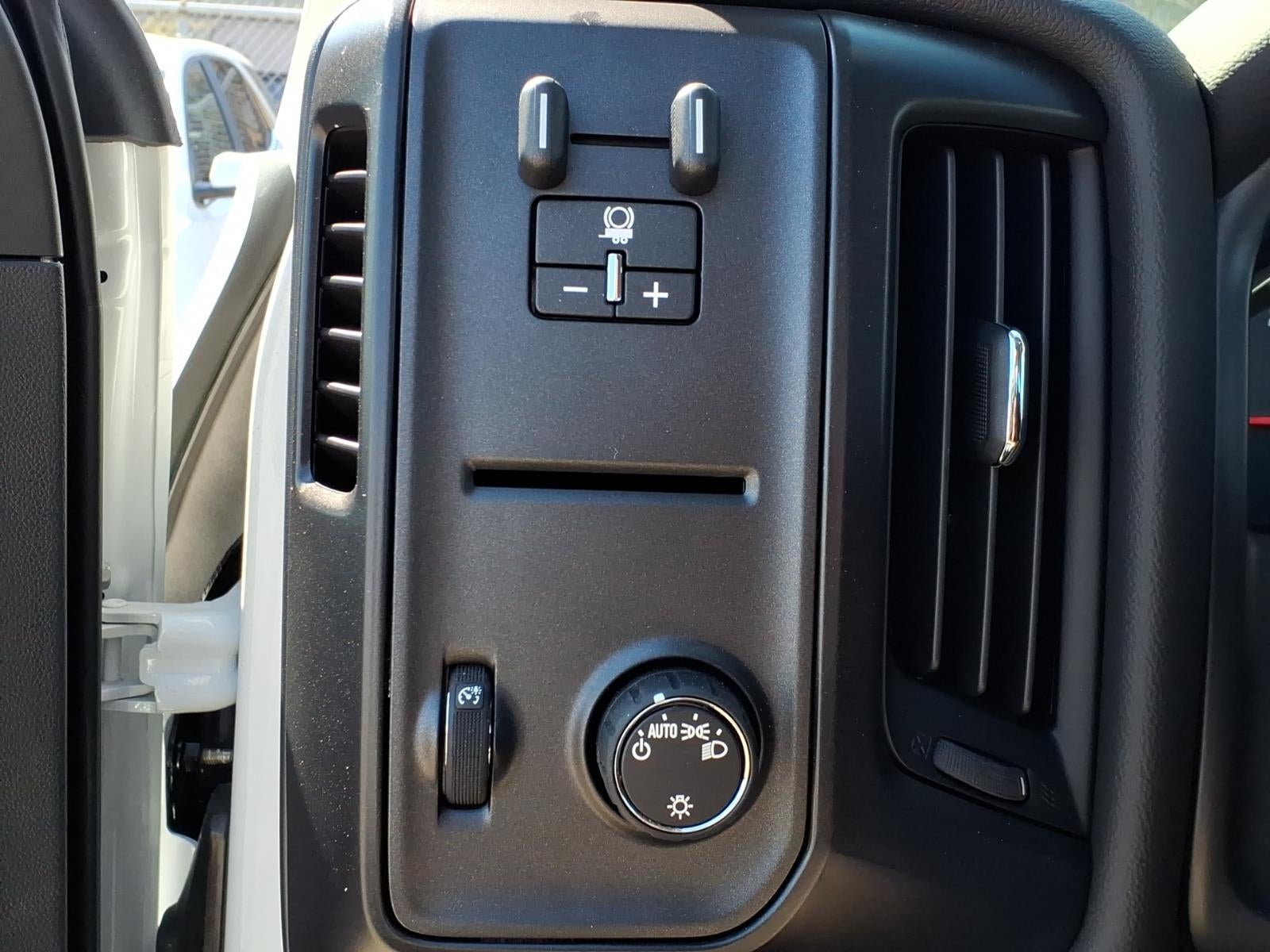 2025 Chevrolet Silverado 5500 HD Work Truck