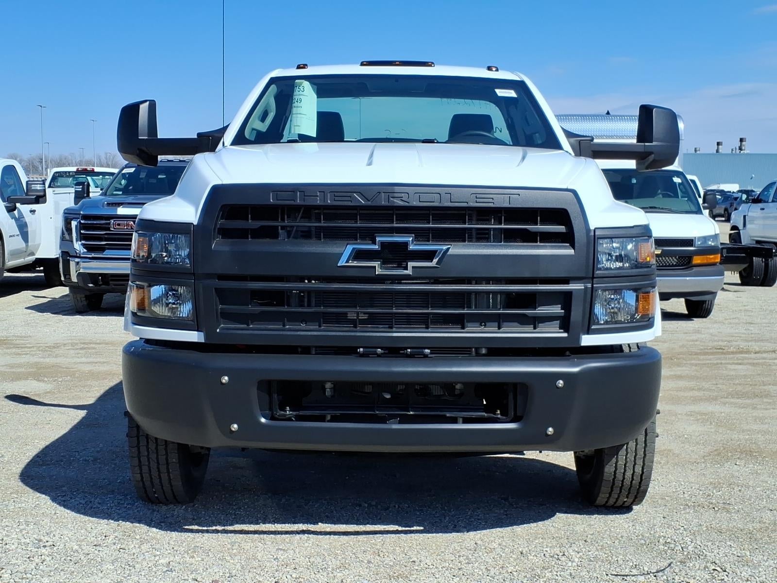2025 Chevrolet Silverado 5500 HD Work Truck