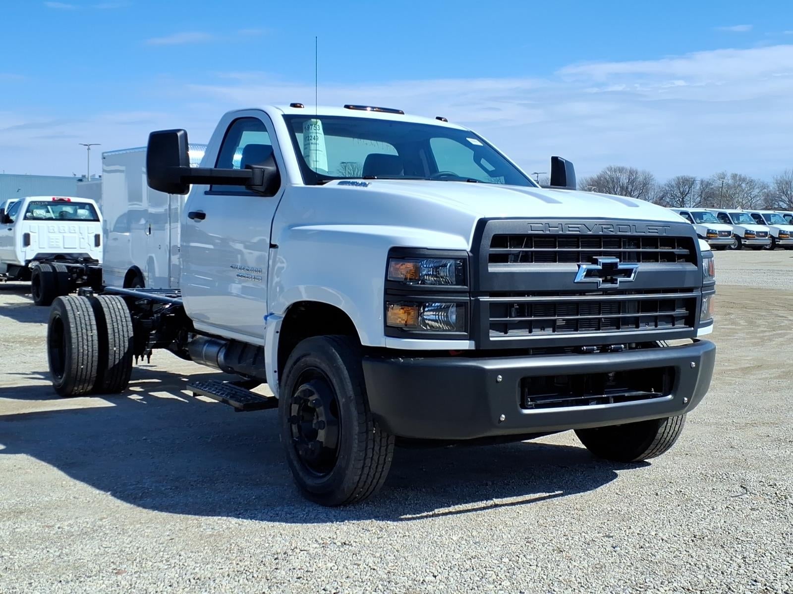 2025 Chevrolet Silverado 5500 HD Work Truck