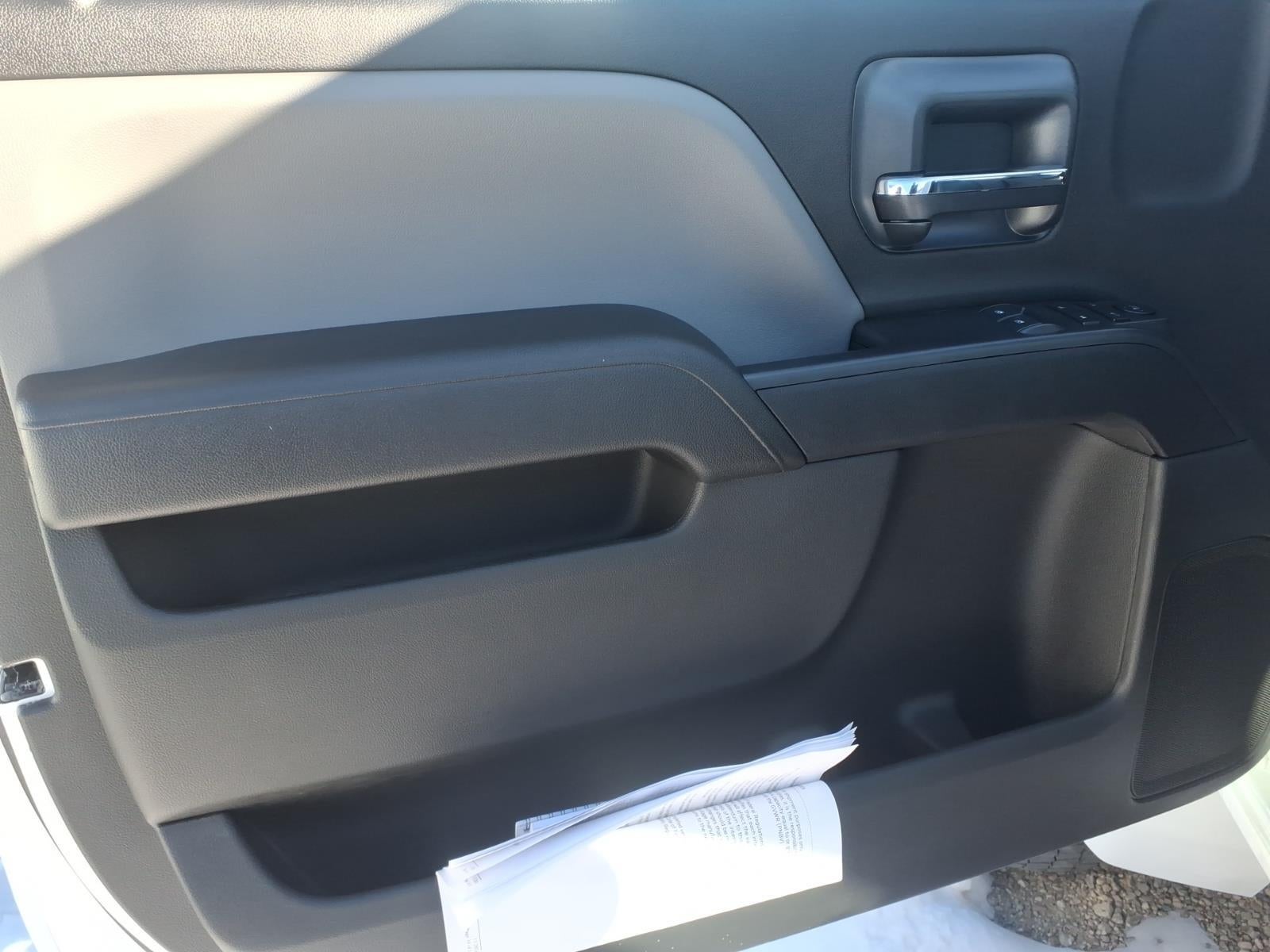 2025 Chevrolet Silverado 6500 HD Work Truck