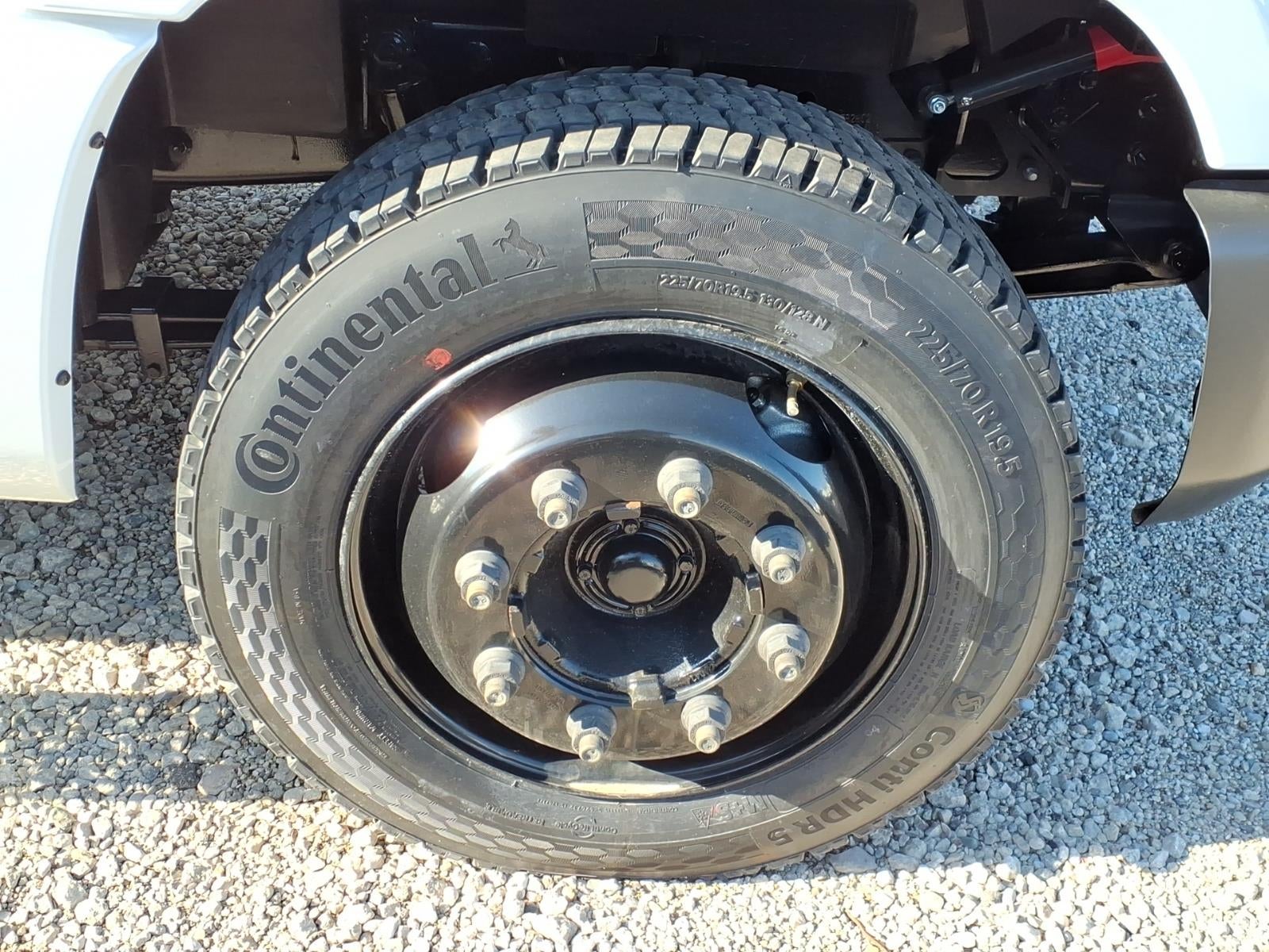 2025 Chevrolet Silverado 6500 HD Work Truck