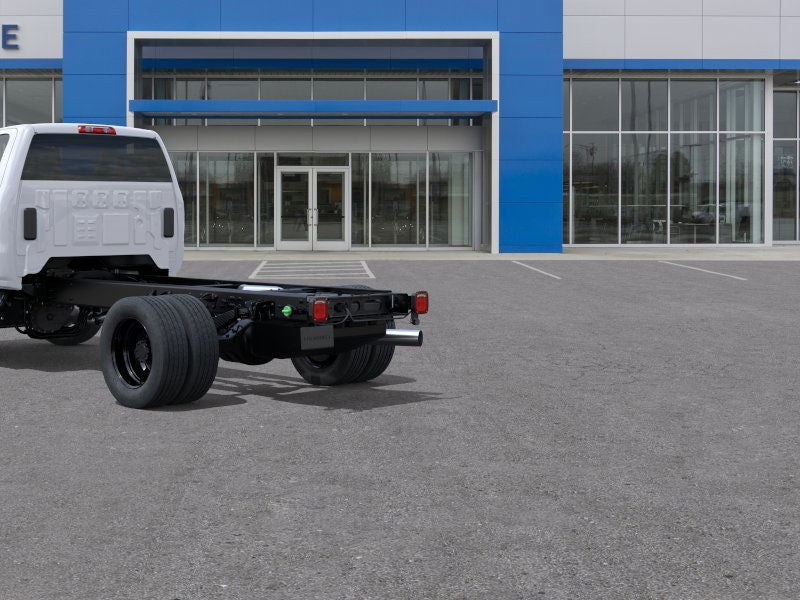 2025 Chevrolet Silverado 6500 HD Work Truck
