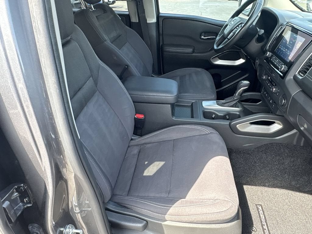 2023 Nissan Frontier Crew Cab SV 4x2