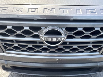 2023 Nissan Frontier Crew Cab SV 4x2