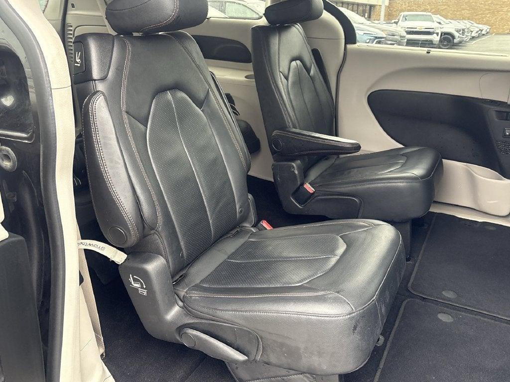 2018 Chrysler Pacifica Touring L Plus