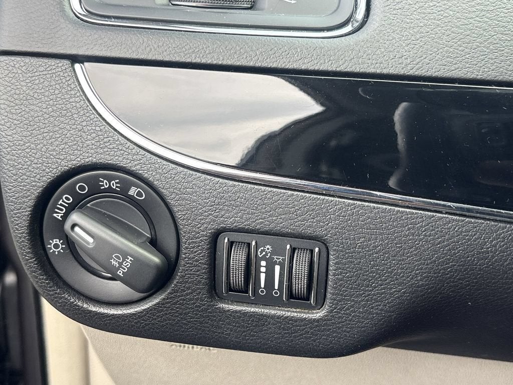 2016 Chrysler Town & Country Limited