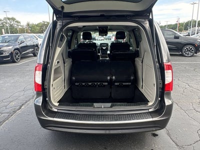 2016 Chrysler Town & Country Limited