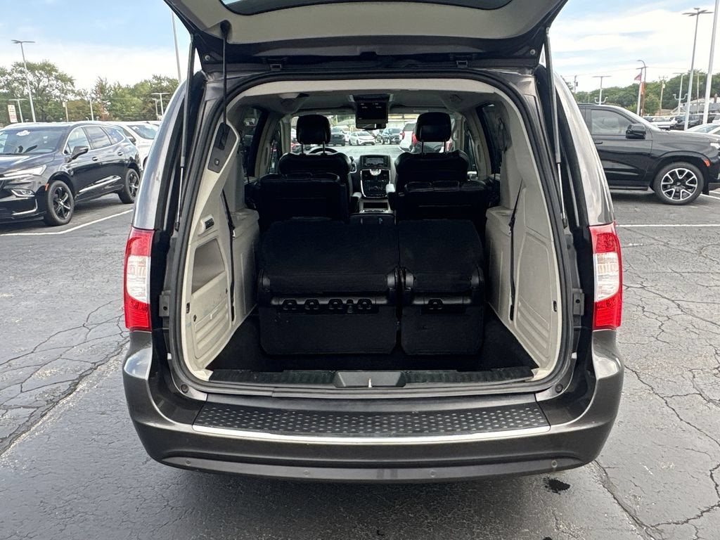 2016 Chrysler Town & Country Limited
