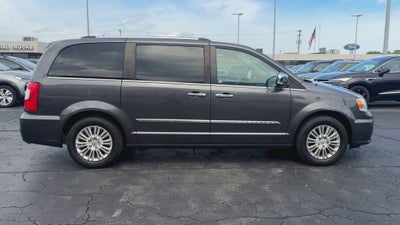 2016 Chrysler Town & Country Limited