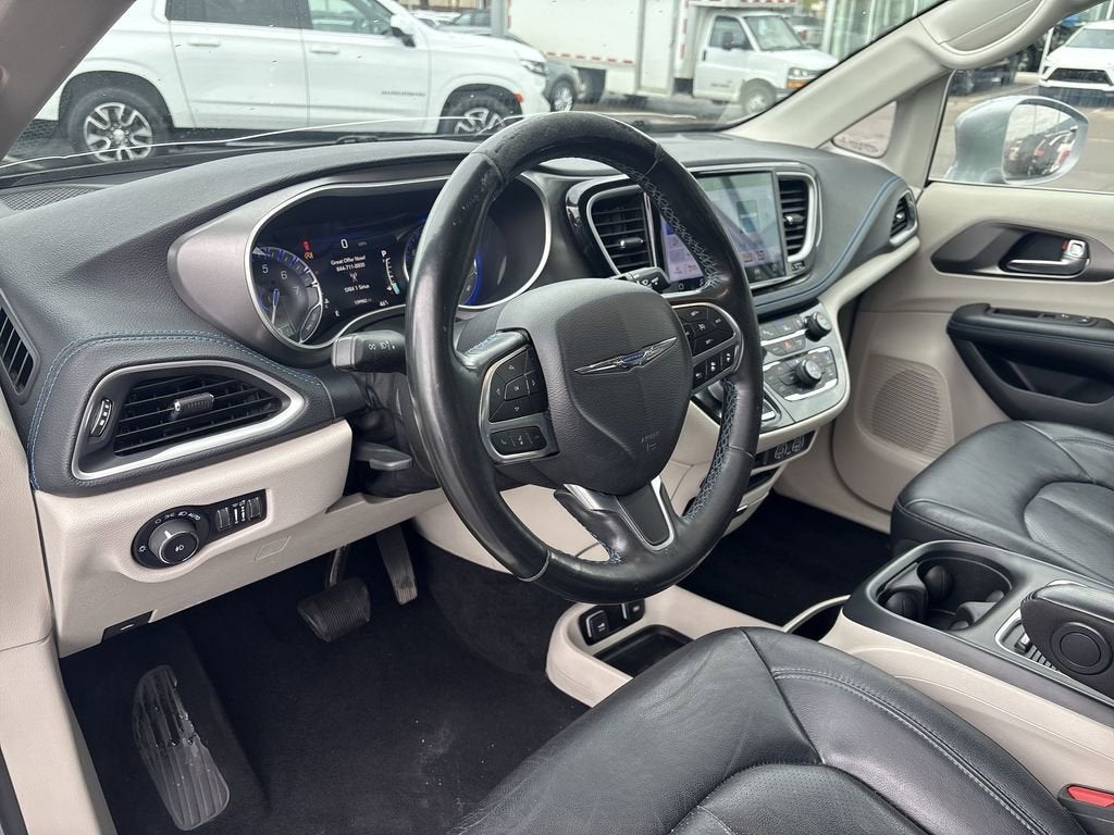 2021 Chrysler Pacifica Touring L - Photo 10