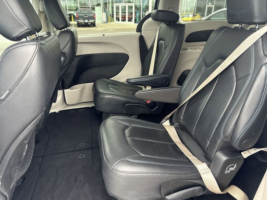 2021 Chrysler Pacifica Touring L - Photo 24
