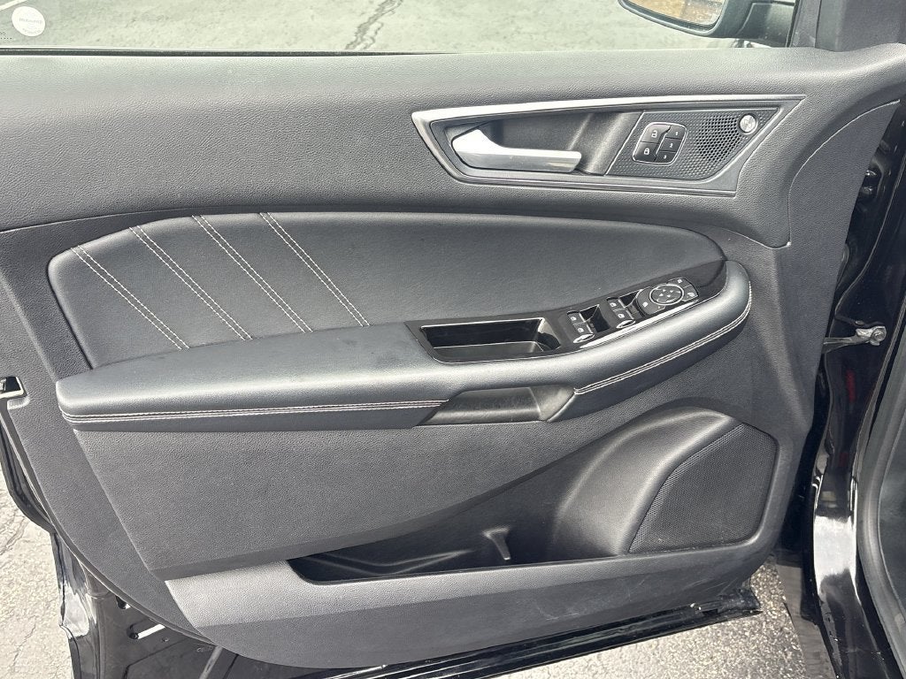 2019 Ford Edge ST - Photo 22