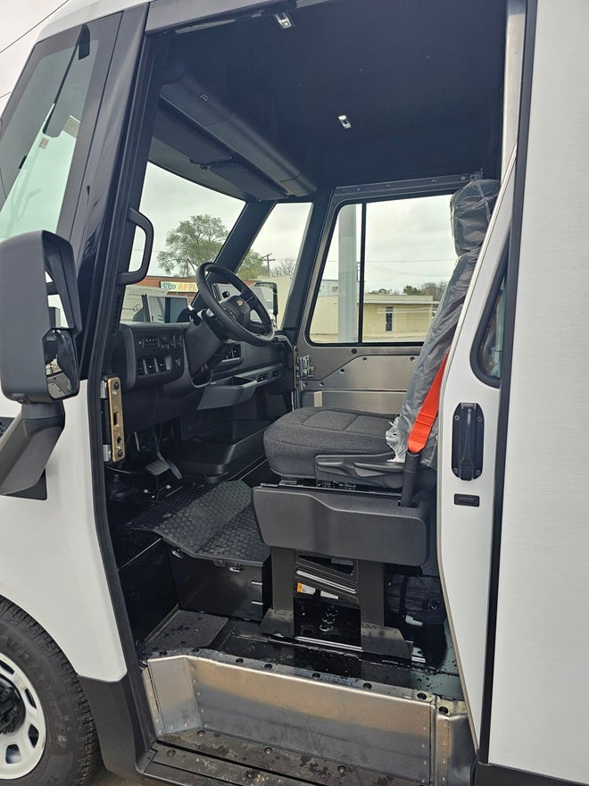 2025 Chevrolet BrightDrop 400 FWD 400