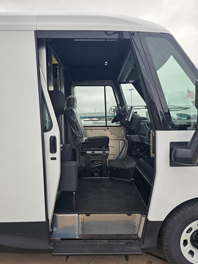 2025 Chevrolet BrightDrop 400 FWD 400