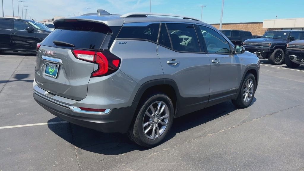 2023 GMC Terrain SLT