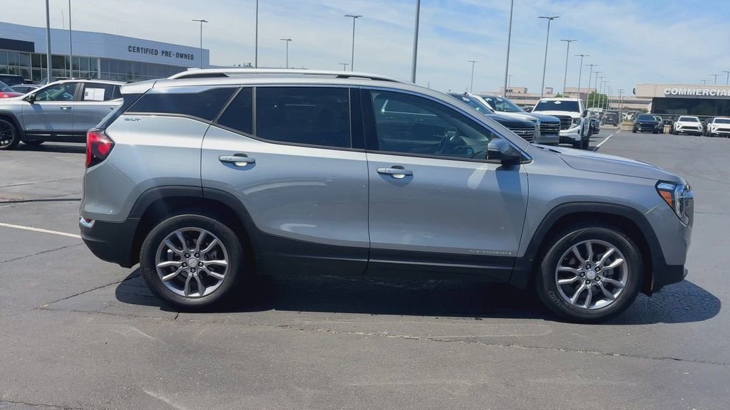 2023 GMC Terrain SLT
