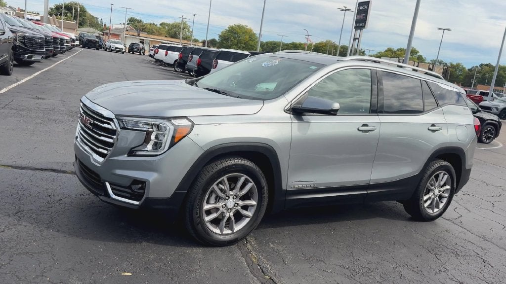 2024 GMC Terrain SLT