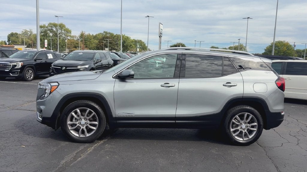 2024 GMC Terrain SLT