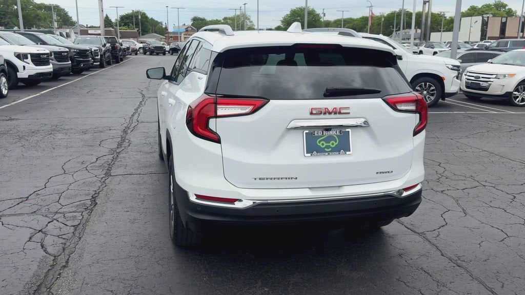 2024 GMC Terrain SLT