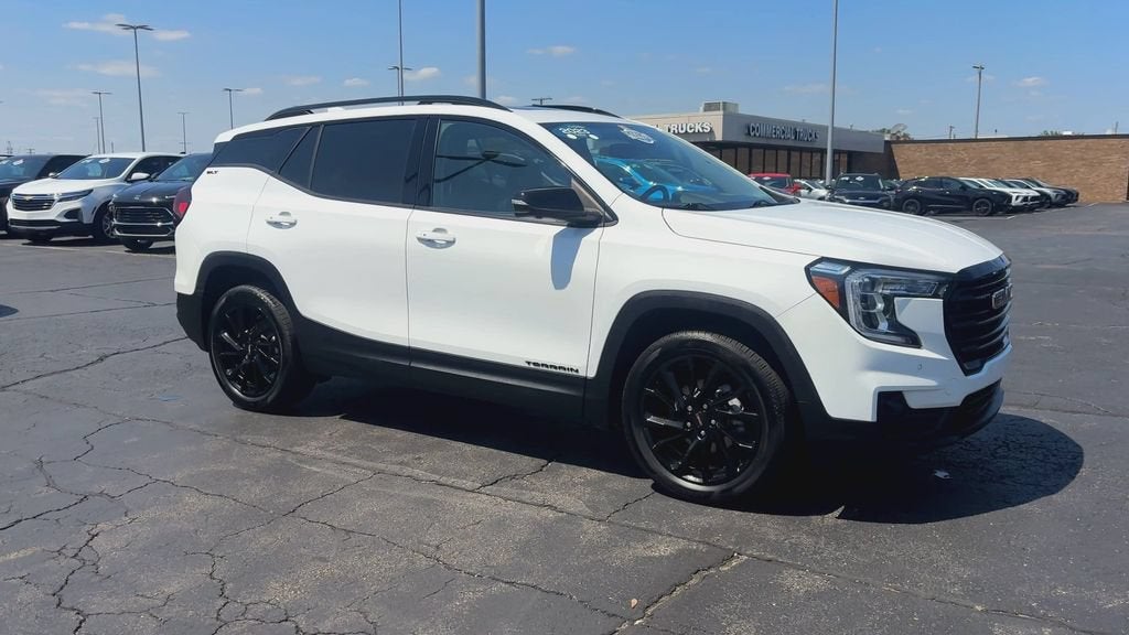 2023 GMC Terrain SLT