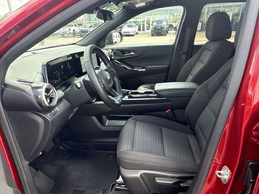 2025 Chevrolet Equinox LT - Photo 19