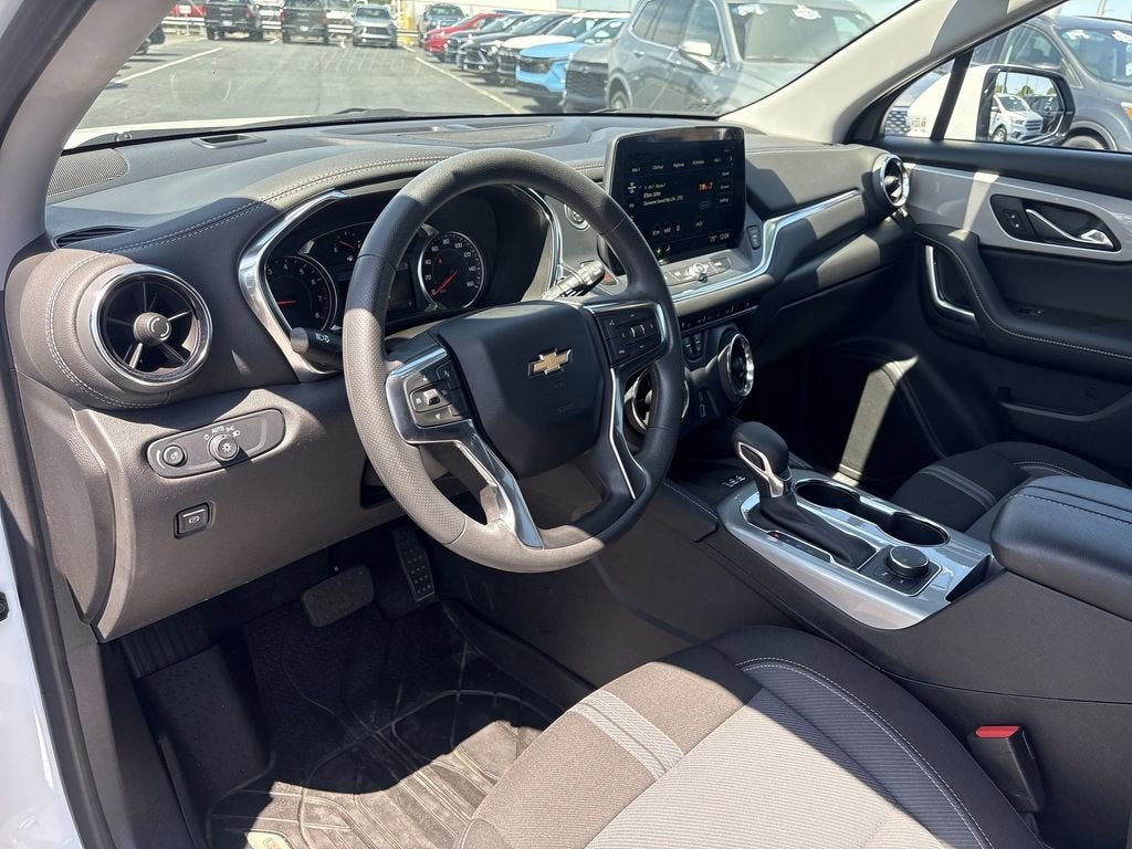 2025 Chevrolet Blazer 2LT - Photo 10