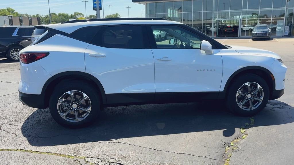 2025 Chevrolet Blazer 2LT - Photo 9