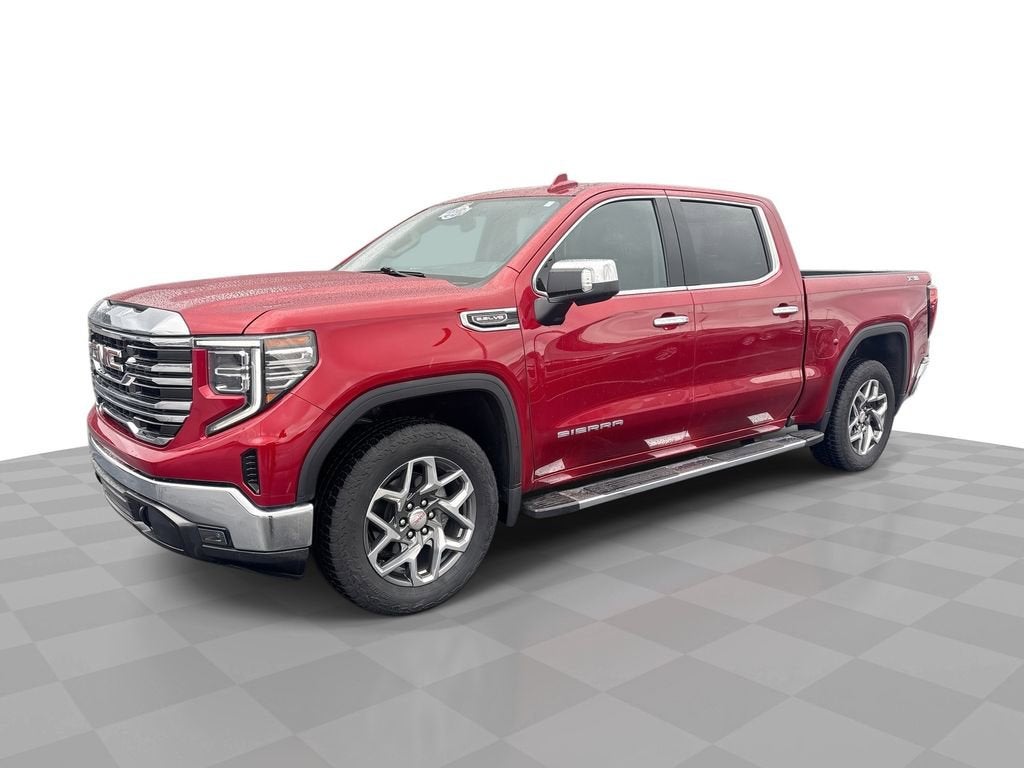 2023 GMC Sierra 4WD Crew Cab Short Box SLT's photo