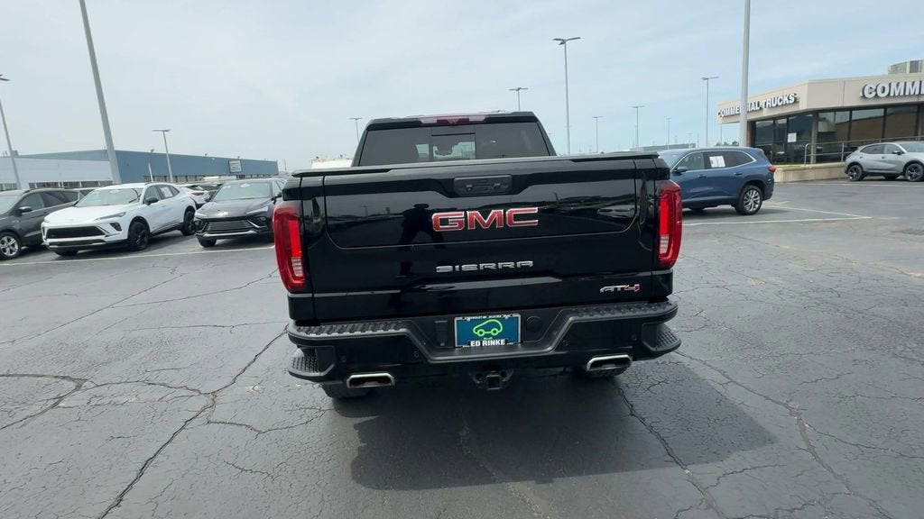 2023 GMC Sierra 1500 AT4