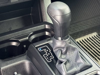2022 Toyota Tacoma SR V6