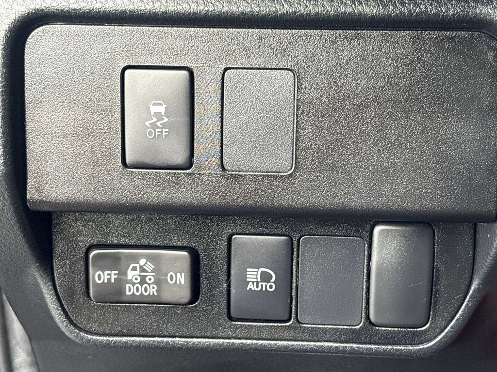 2022 Toyota Tacoma SR V6