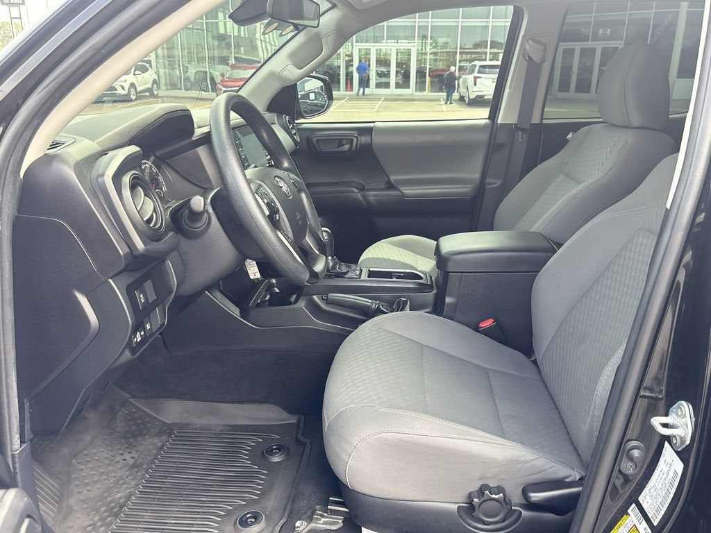2022 Toyota Tacoma SR V6