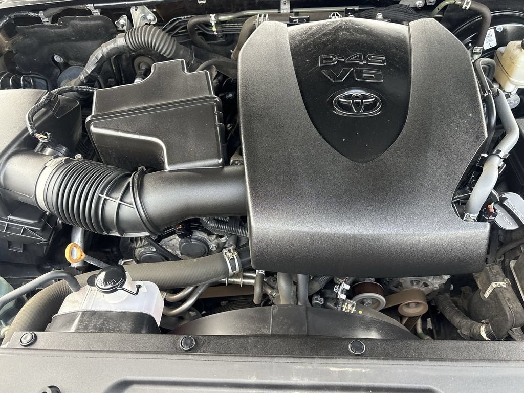 2022 Toyota Tacoma SR V6