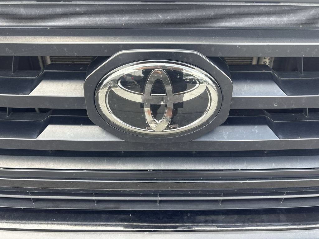 2022 Toyota Tacoma SR V6
