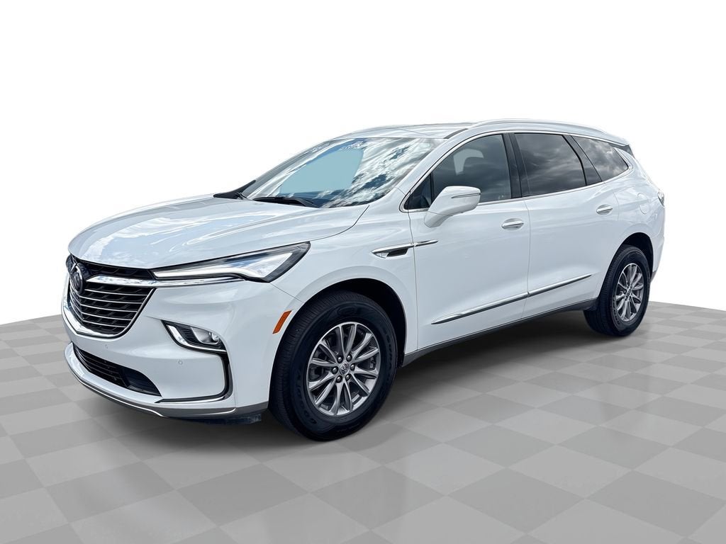 2024 Buick Enclave Essence's photo
