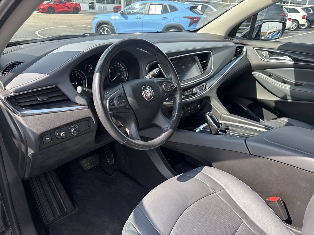 2020 Buick Enclave Essence