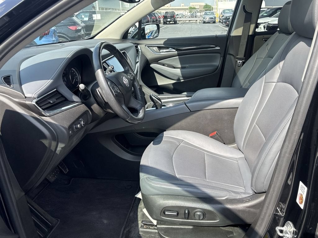 2020 Buick Enclave Essence