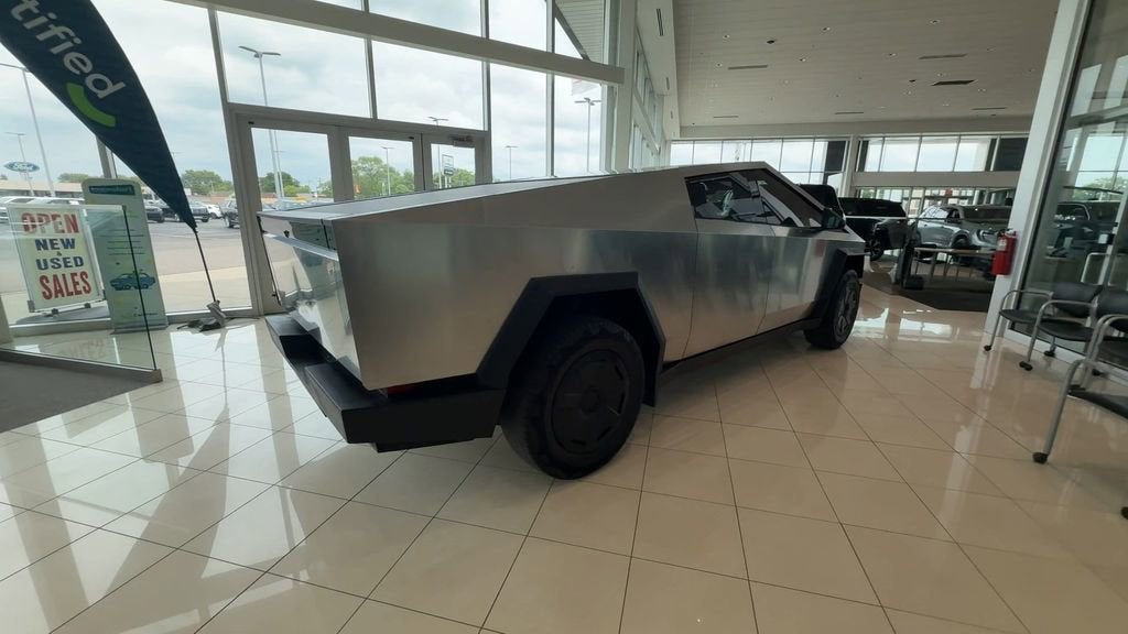 2024 Tesla Cybertruck All-Wheel Drive