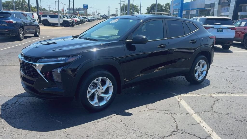 2025 Chevrolet Trax LS