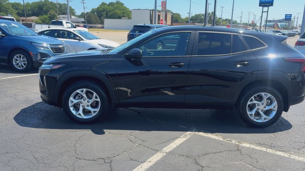 2025 Chevrolet Trax LS