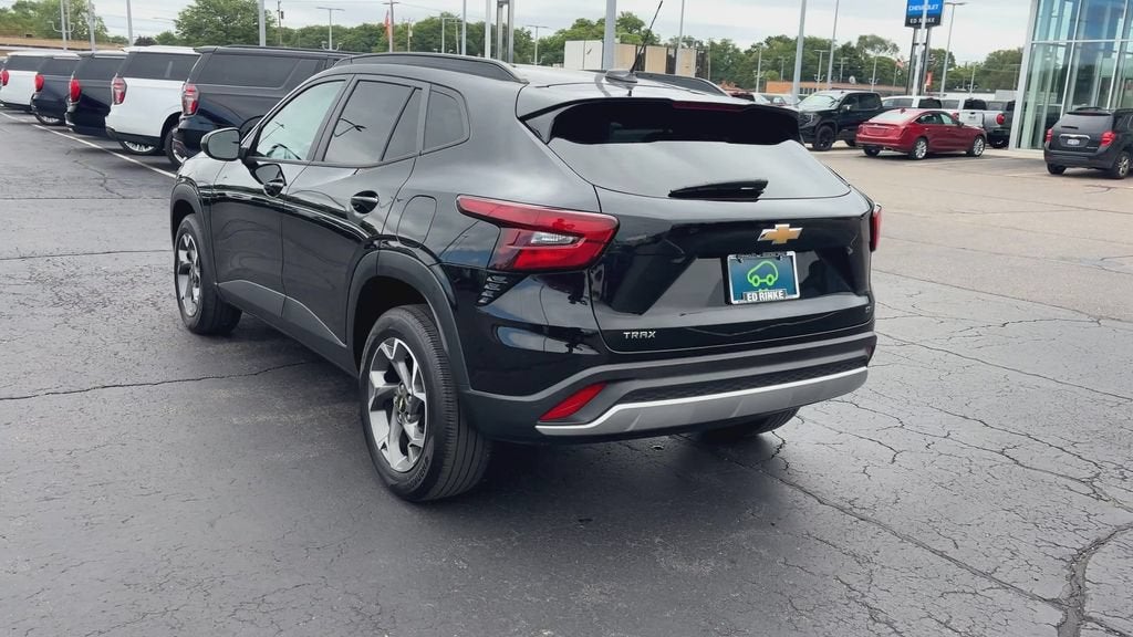 2024 Chevrolet Trax LT
