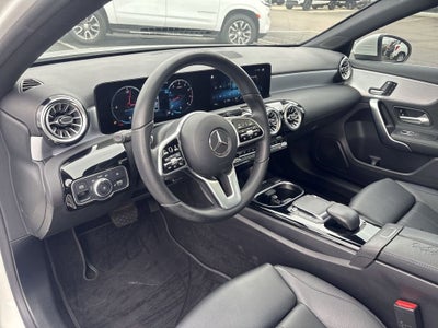 2022 Mercedes-Benz A 220 A 220