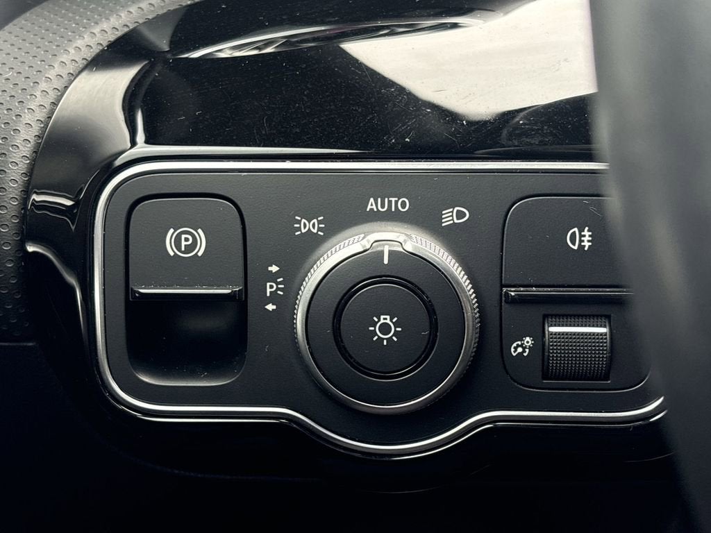 2022 Mercedes-Benz A 220 A 220