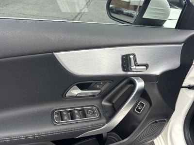 2022 Mercedes-Benz A 220 A 220