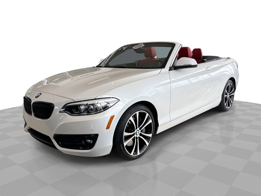 2021 BMW 2 Series 230i xDrive Convertible's photo